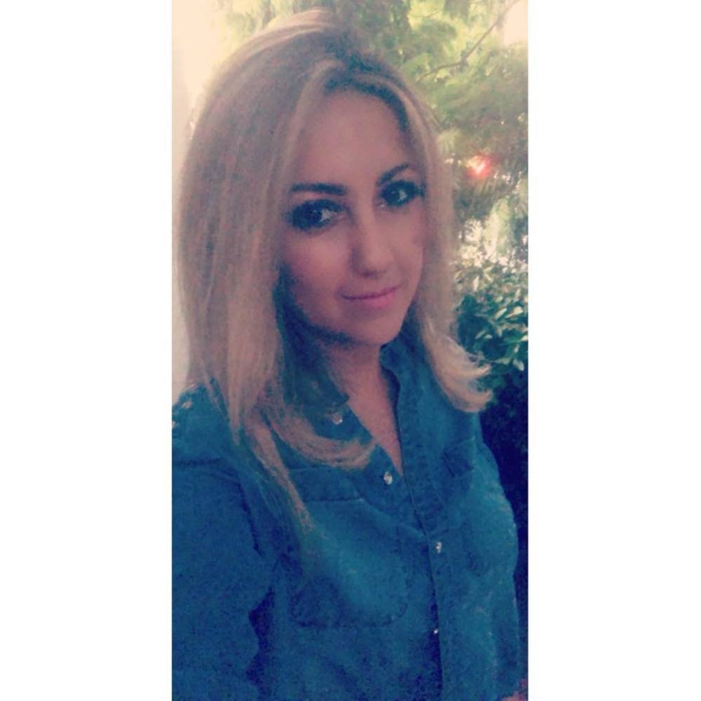 Meet your Posher, Yasi